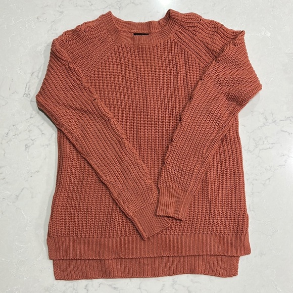 Coral sweater - Picture 1 of 3